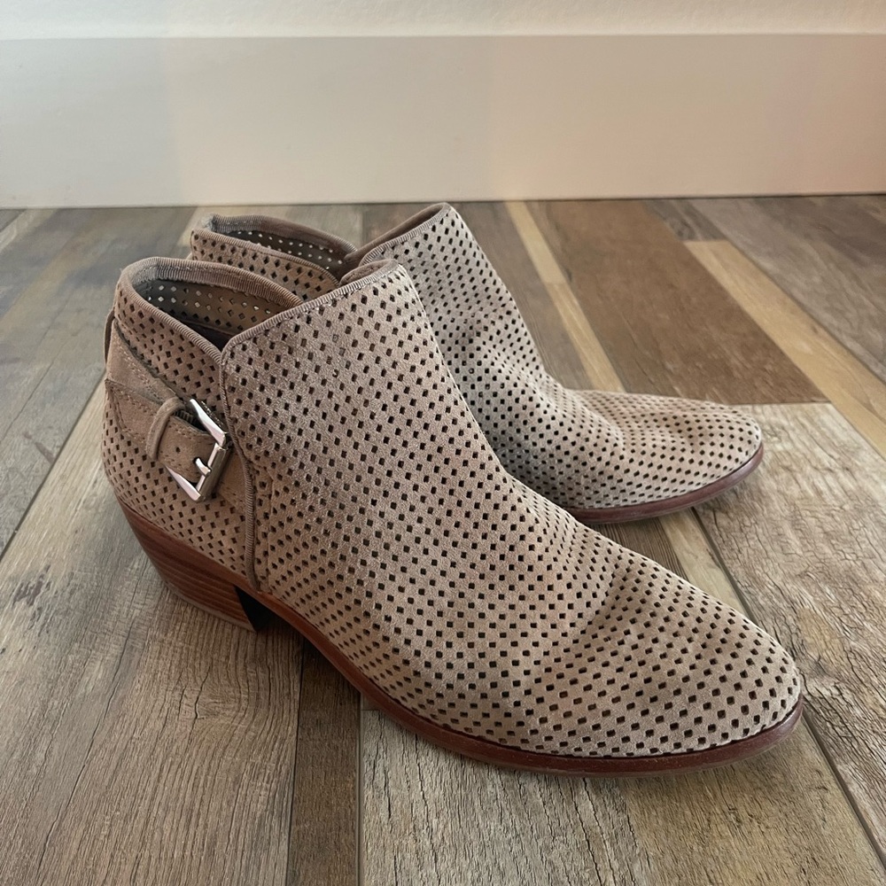 Sam Edelman Paula Perforated Taupe Suede Ankle Boot Women’s 8